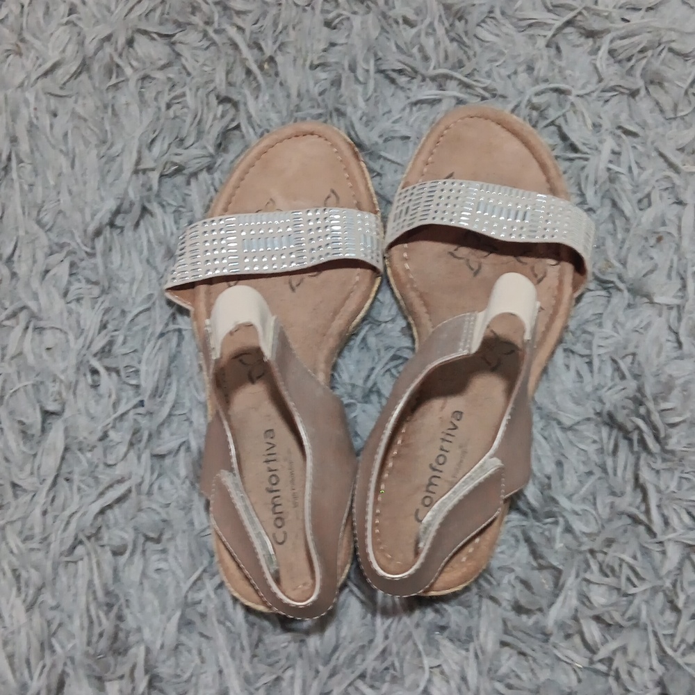 Women's size 8 sandals